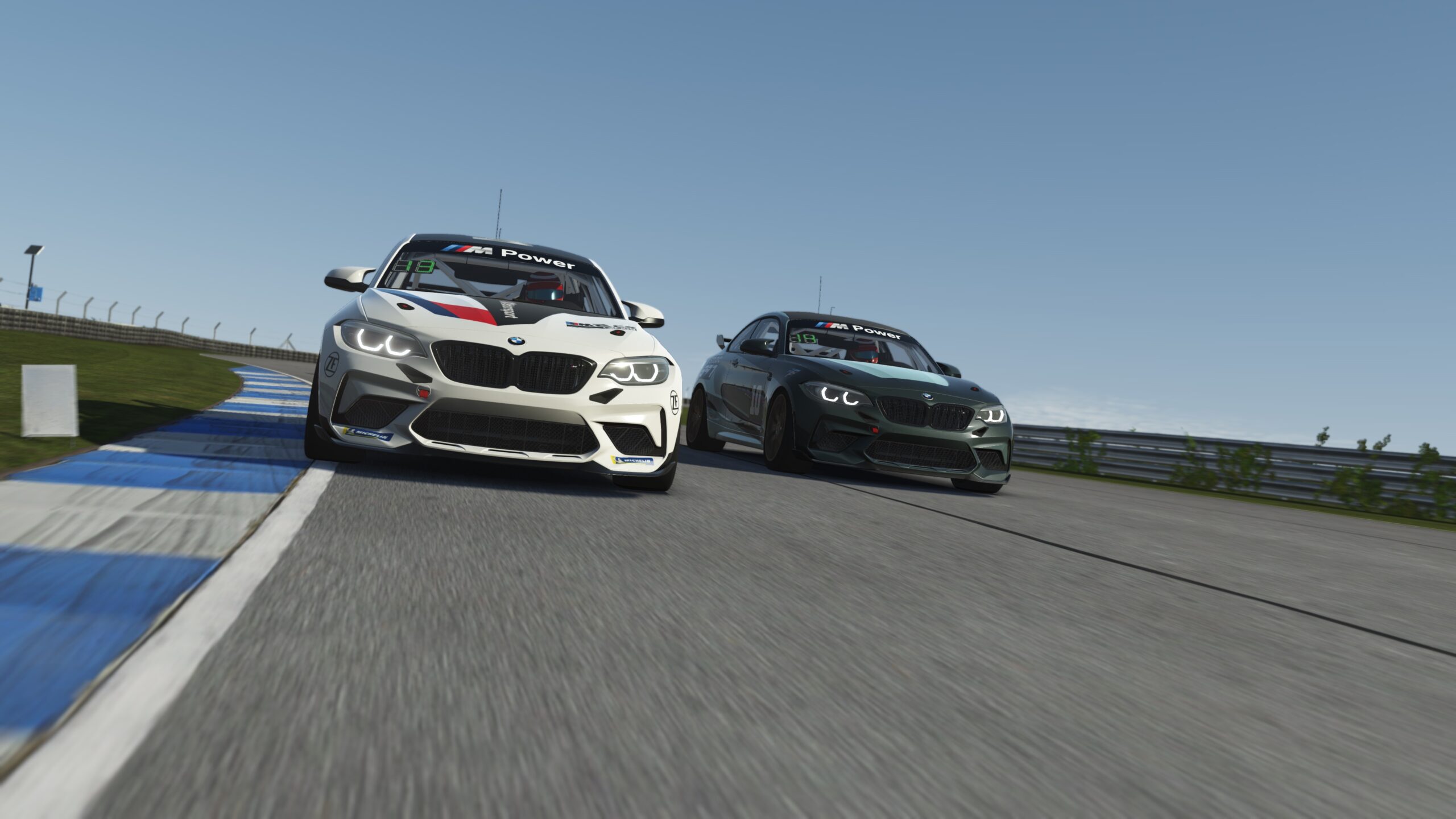 BMW M2 Cup RF2